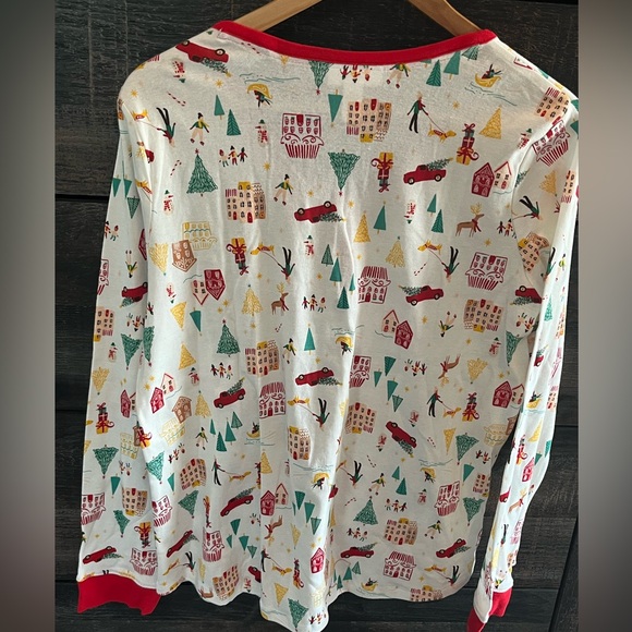 Lauren Conrad Ivory Holiday Village Pajamas Size X-Large ( Christmas, family) - Picture 6 of 7